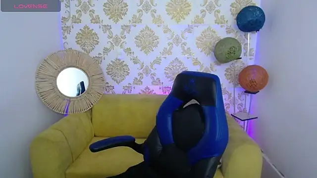 ALISS M  online show from 9, 2, 2026