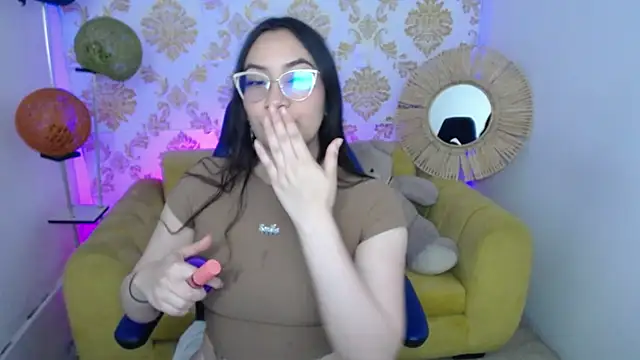 ALISS M  online show from 6, 2, 2026