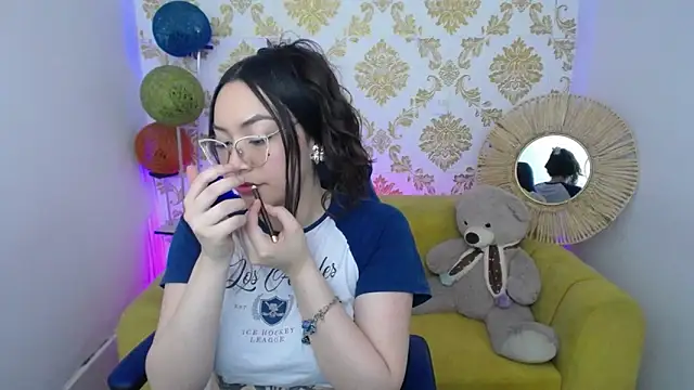 ALISS M  online show from 17, 2, 2026