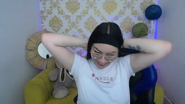 ALISS M  online show from 11, 2, 2026