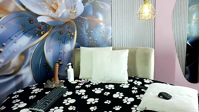 rouxinferno cr online show from 2, 4, 2026