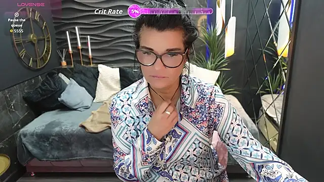 Snapshot of RikaCoutts chatting on 7, 6, 2026 RikaCoutts online show from 7, 6, 2026