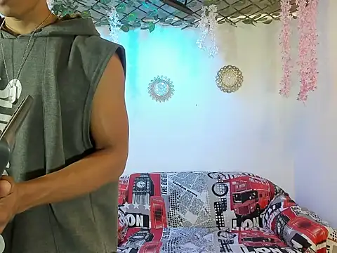 Yoel hot2004 online show from 8, 2, 2026