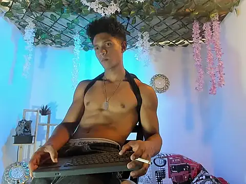 Yoel hot2004 online show from 7, 2, 2026