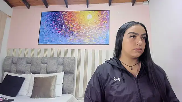 nina glow online show from 20, 4, 2026