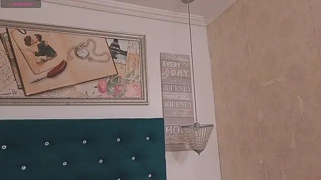 meganrousx online show from 26, 4, 2026