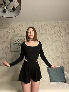 Snapshot of LynaFrost chatting on 1, 5, 2026 LynaFrost online show from 1, 5, 2026