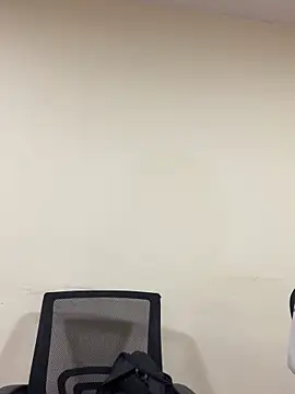 Sara Fernandez  online show from 10, 3, 2026