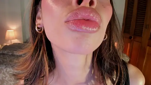 ConnieDeep online show from 10, 4, 2026