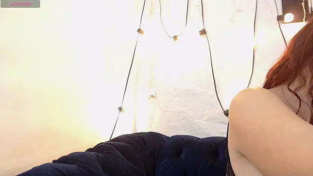 Snapshot of CarolRousee chatting on 28, 5, 2026 CarolRousee online show from 28, 5, 2026