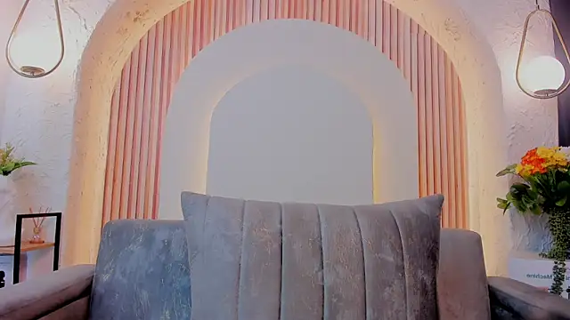 violet scott  online show from 26, 3, 2026