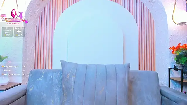 violet scott  online show from 23, 4, 2026