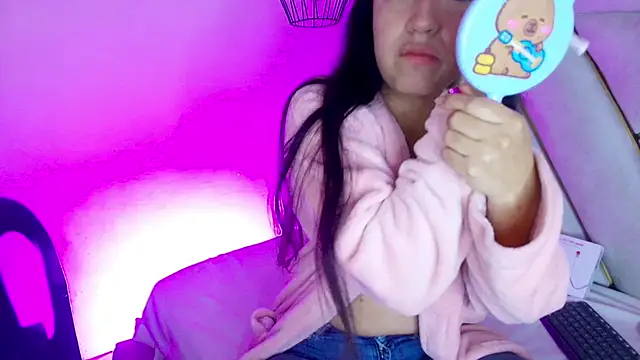 Dahiana Dmour  online show from 17, 2, 2026