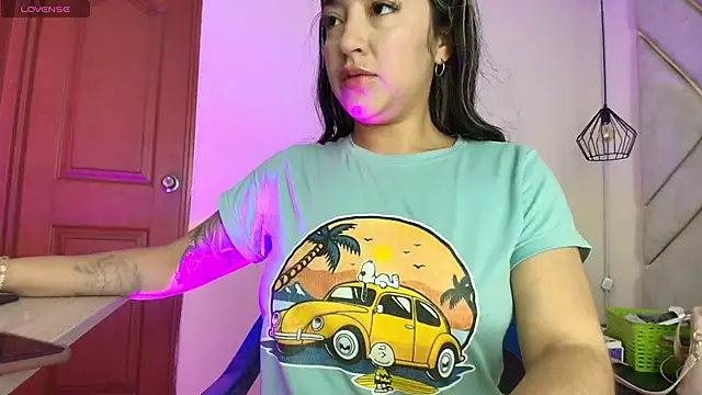 Dahiana Dmour  online show from 15, 4, 2026