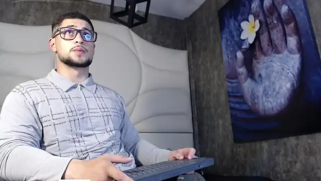 valenssio moretti online show from 9, 4, 2026