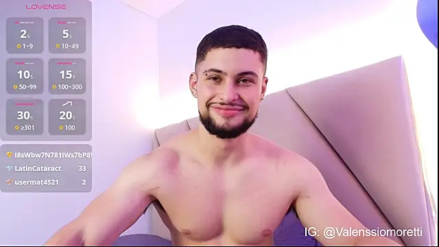 Snapshot of valenssio_moretti chatting on 25, 6, 2026 valenssio moretti online show from 25, 6, 2026