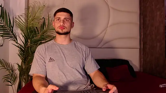 valenssio moretti online show from 18, 3, 2026