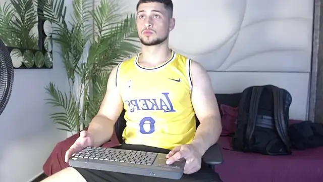 valenssio moretti online show from 19, 3, 2026