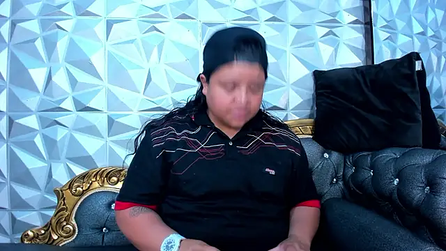 Carolina-Lenon online show from 6, 3, 2026