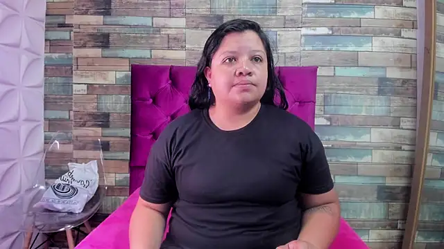 Carolina-Lenon online show from 25, 2, 2026