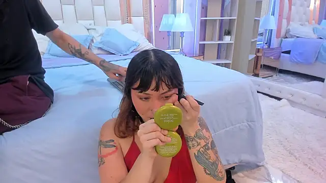 Goldentemptation  online show from 2, 6, 2026