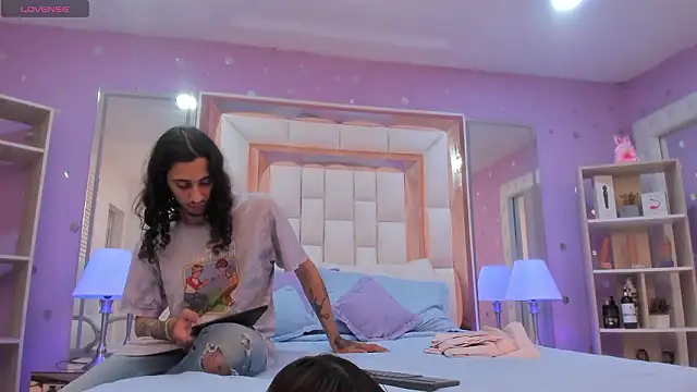 Goldentemptation  online show from 26, 3, 2026