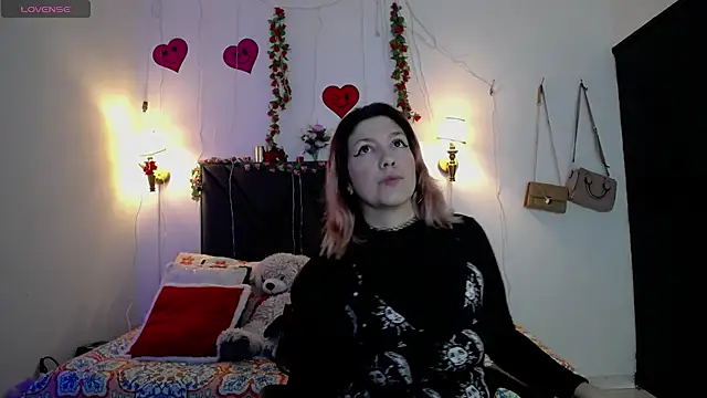 Sharma Amayra online show from 21, 4, 2026