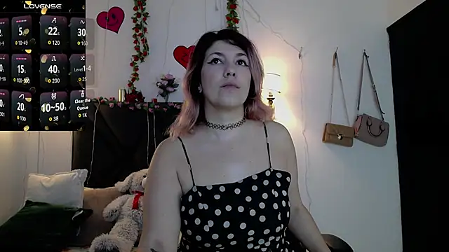 Sharma Amayra online show from 23, 4, 2026