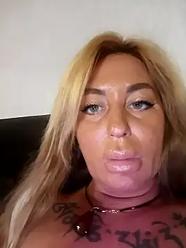 MiaMooly online show from 19, 9, 2025