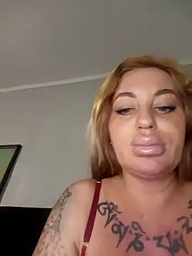 MiaMooly online show from 19, 3, 2026