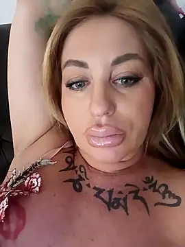 MiaMooly online show from 28, 2, 2026