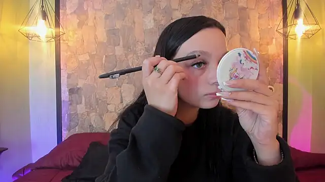 Elizabeth Ferrer online show from 18, 2, 2026