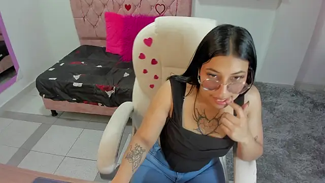 AryahMoon online show from 17, 2, 2026