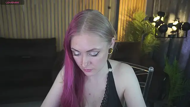 DramaQuenns online show from 20, 5, 2026