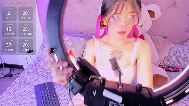 Snapshot of Celeste_wang chatting on 18, 5, 2026 Celeste wang online show from 18, 5, 2026