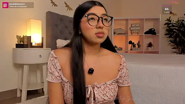 missvancouver online show from 17, 4, 2026