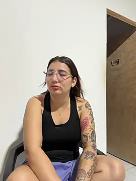 Arya    online show from 24, 2, 2026