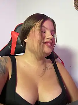 Snapshot of ladycharlottex chatting on 29, 4, 2026 ladycharlottex online show from 29, 4, 2026