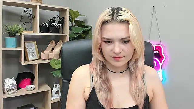 SweetLilyxo online show from 20, 7, 2026