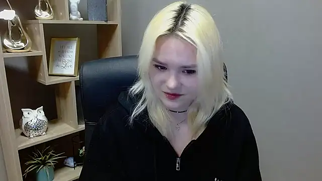 SweetLilyxo online show from 3, 2, 2026