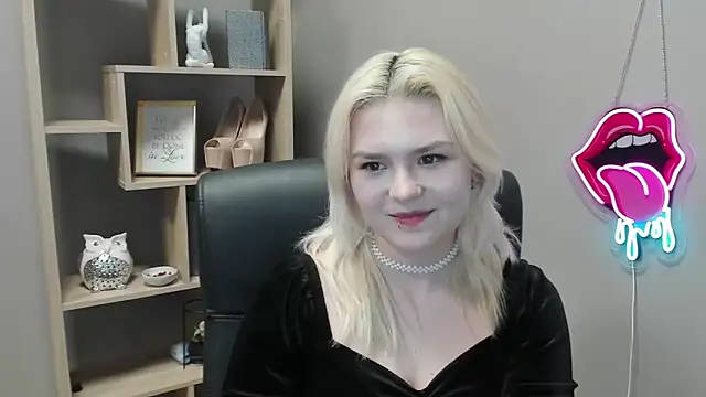 SweetLilyxo online show from 24, 2, 2026