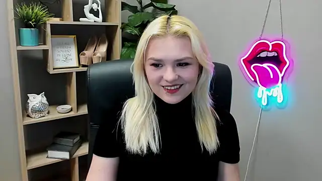 SweetLilyxo online show from 2, 4, 2026