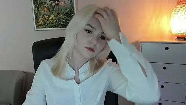 SweetLilyxo online show from 9, 2, 2026