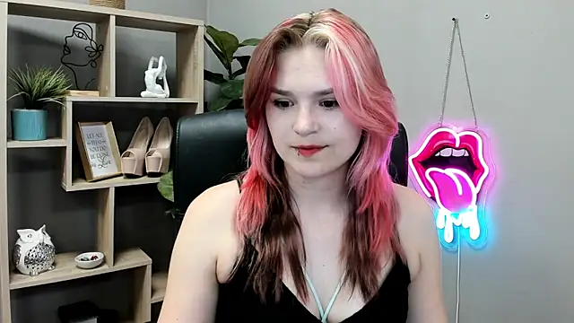 SweetLilyxo online show from 18, 6, 2026