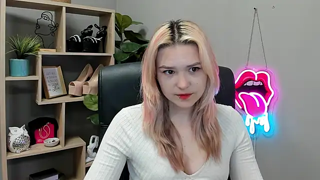 SweetLilyxo online show from 14, 7, 2026