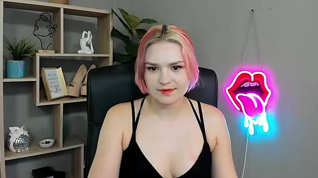 SweetLilyxo online show from 24, 6, 2026
