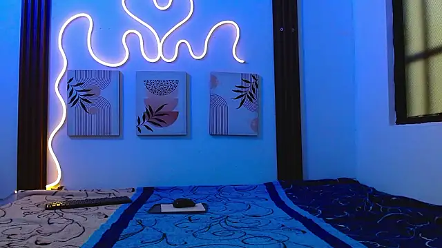 miss caty online show from 25, 2, 2026