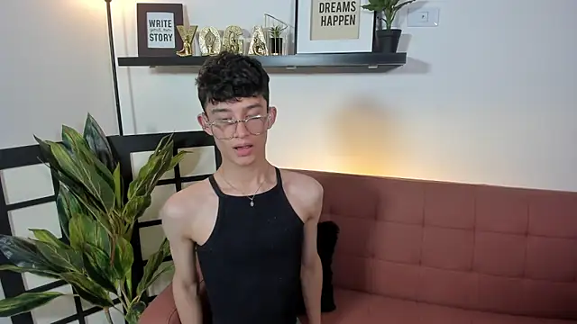 Patrick Howland  online show from 22, 4, 2026