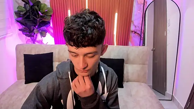 Patrick Howland  online show from 7, 2, 2026