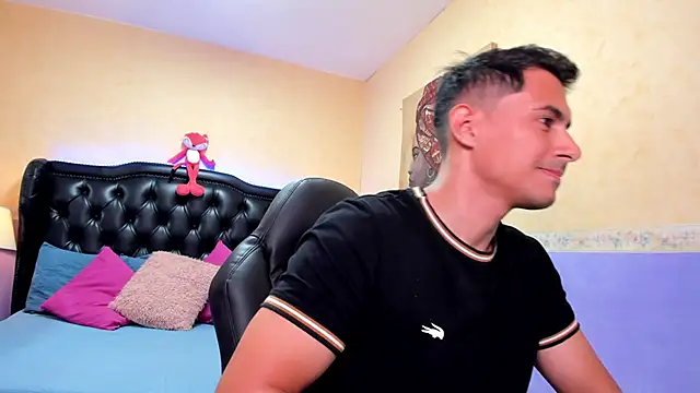 Mike Conors online show from 4, 2, 2026